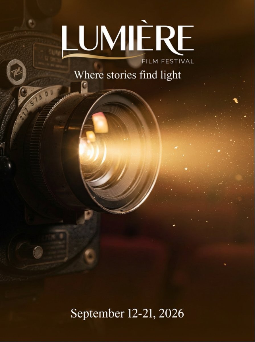 Minimalist Film Festivali Poster Tasarımı Prompt Görseli